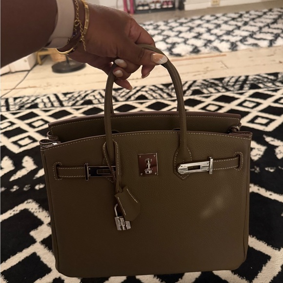 Elegant Togo Leather Taupe Handbag NO LOGO - Picture 7 of 9